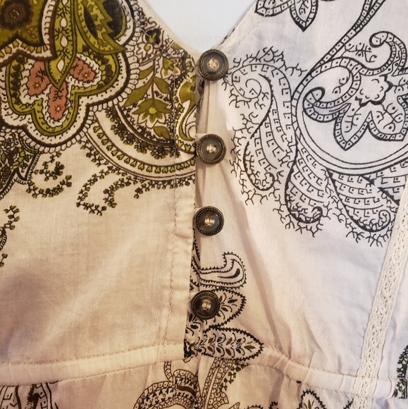 Lightweight Sleeveless Babydoll Top - Picture 3 of 5